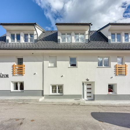 Apartments Viktor Rateče エクステリア 写真