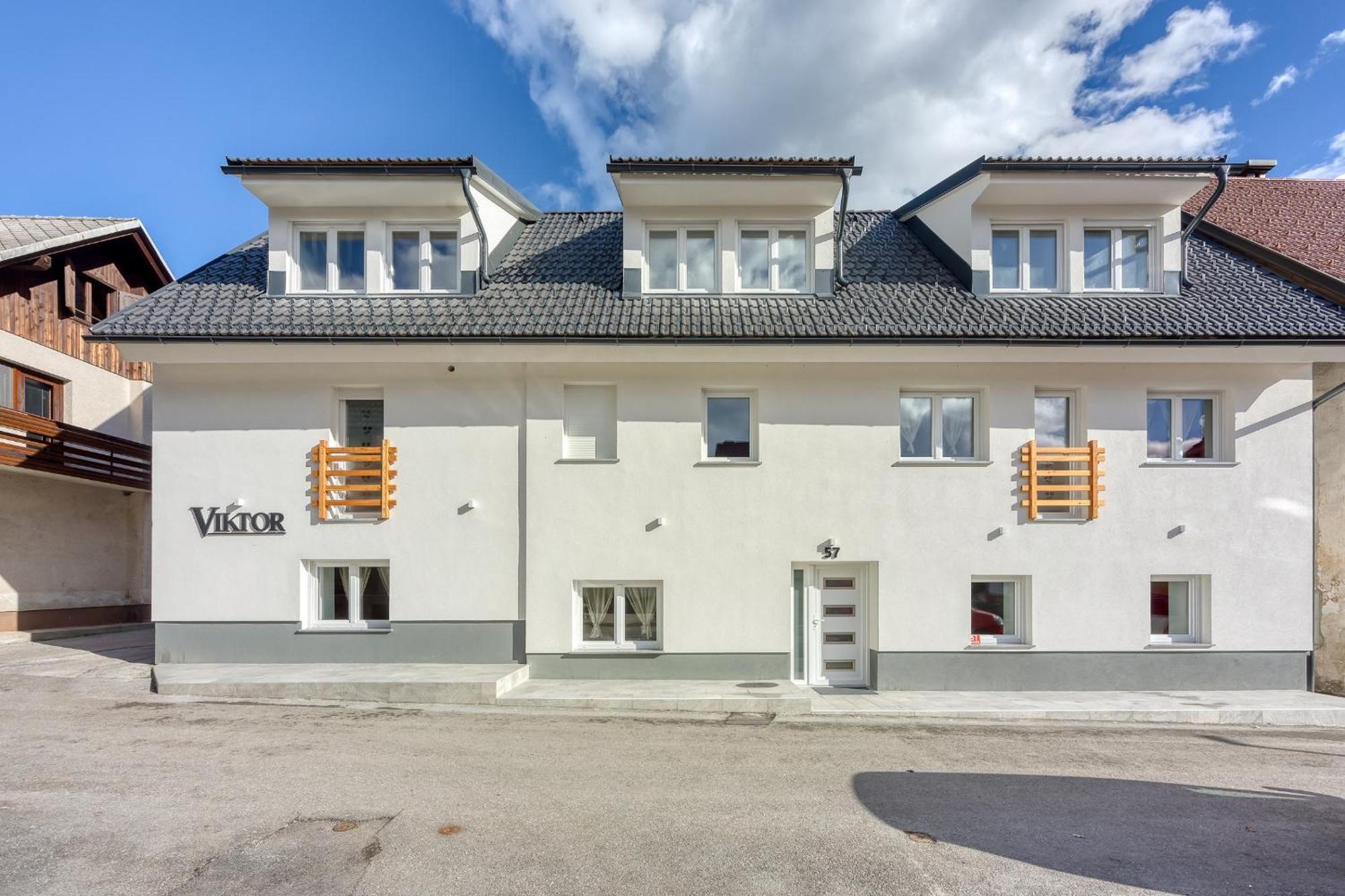Apartments Viktor Rateče エクステリア 写真