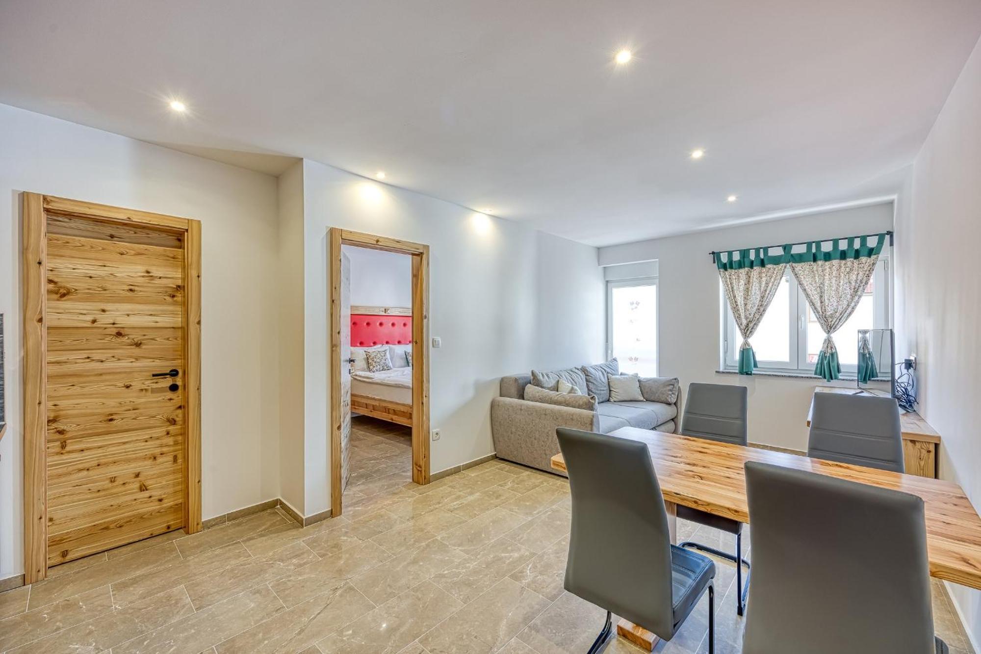 Apartments Viktor Rateče エクステリア 写真