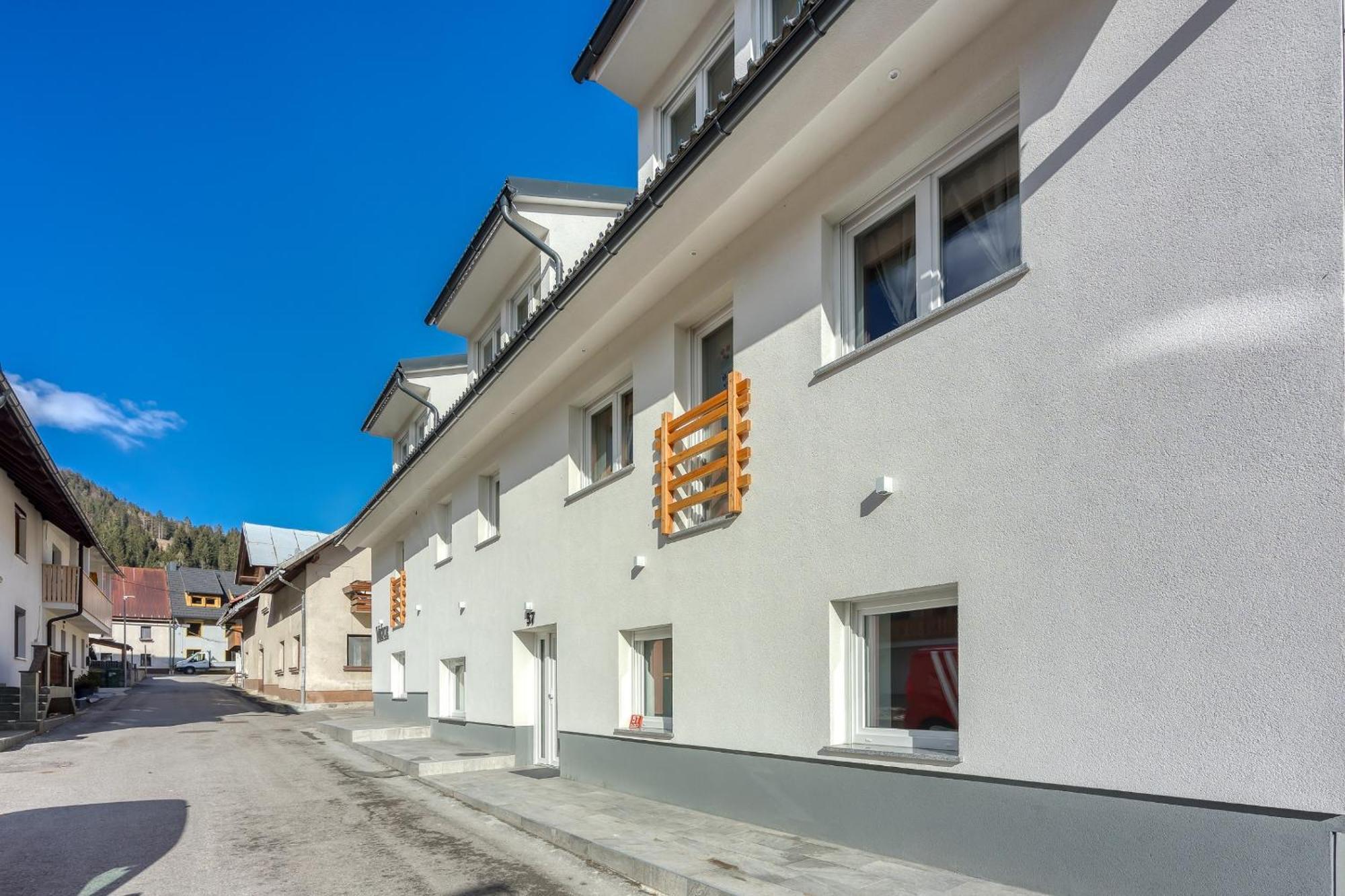 Apartments Viktor Rateče エクステリア 写真