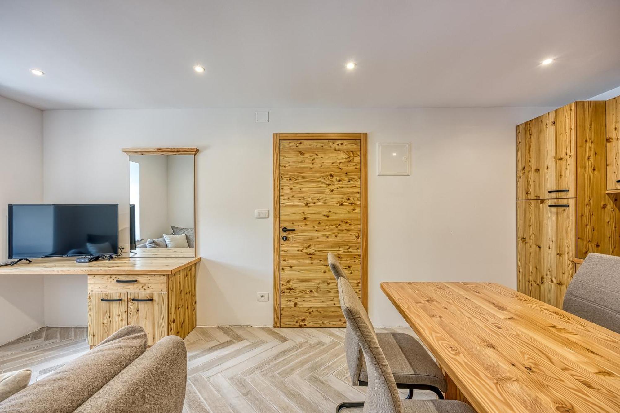 Apartments Viktor Rateče 部屋 写真
