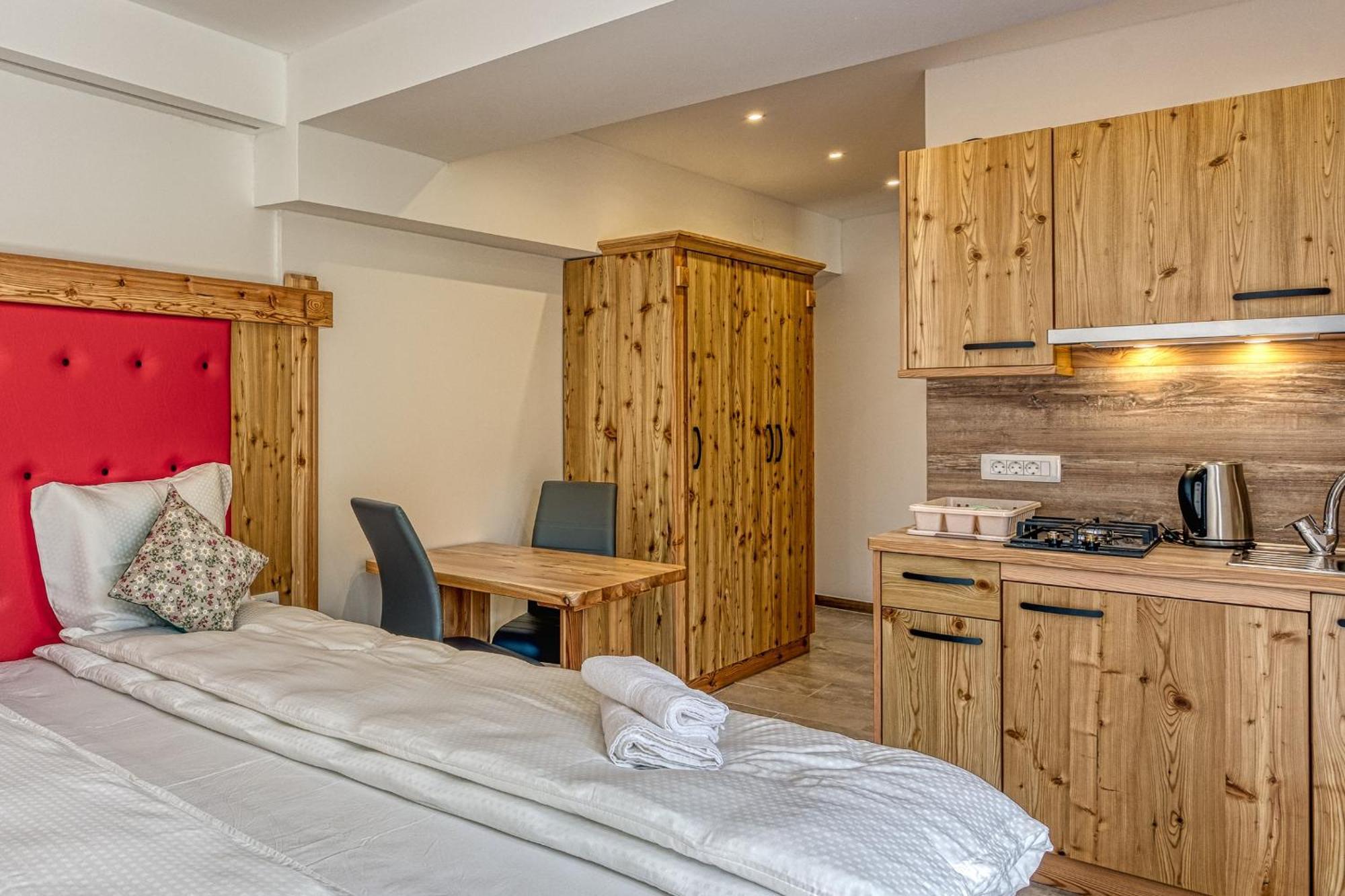 Apartments Viktor Rateče 部屋 写真