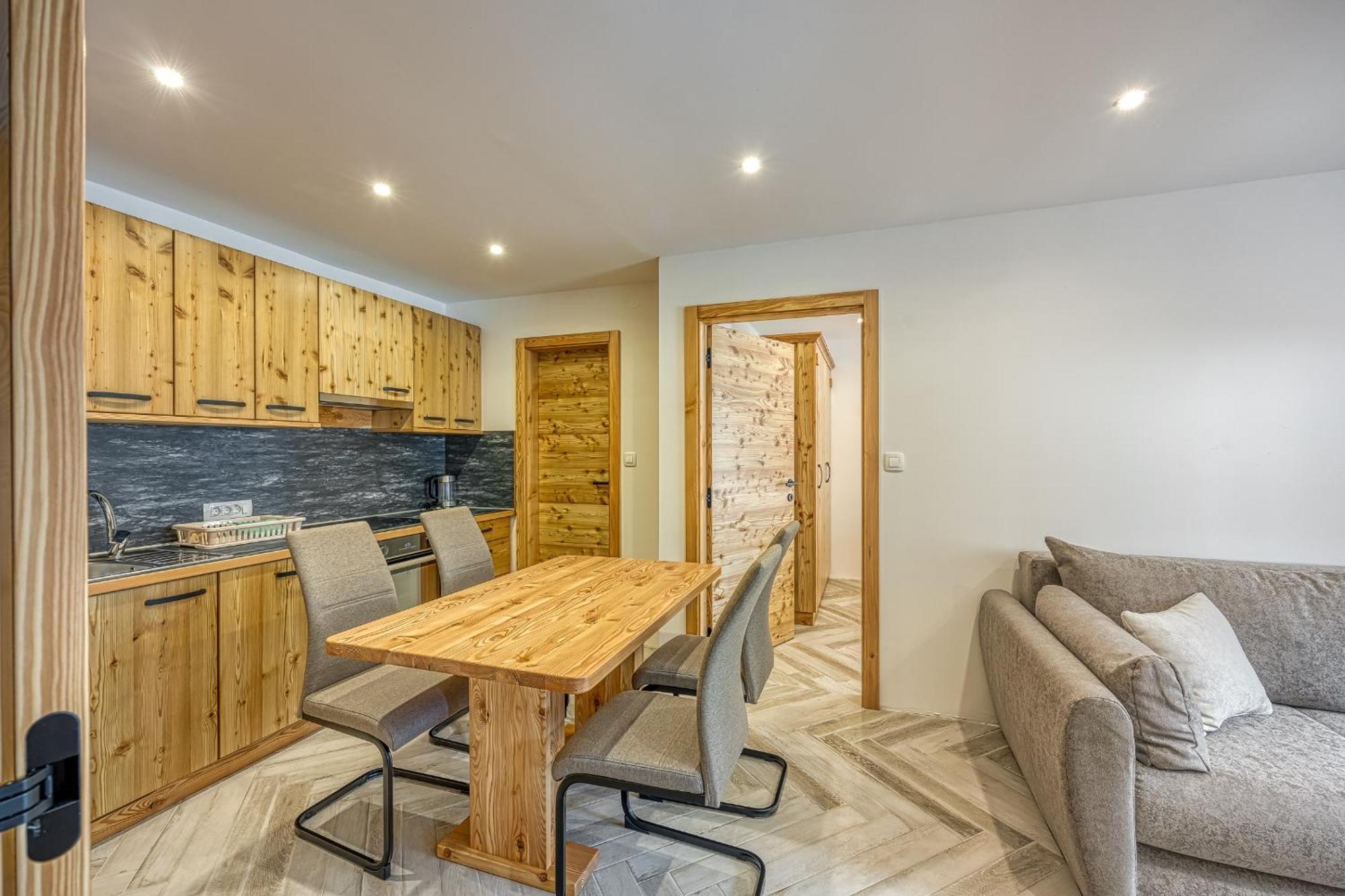 Apartments Viktor Rateče 部屋 写真