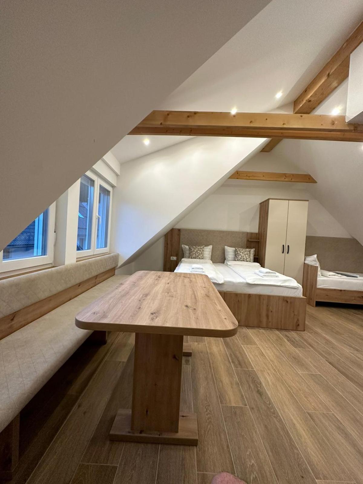 Apartments Viktor Rateče 部屋 写真